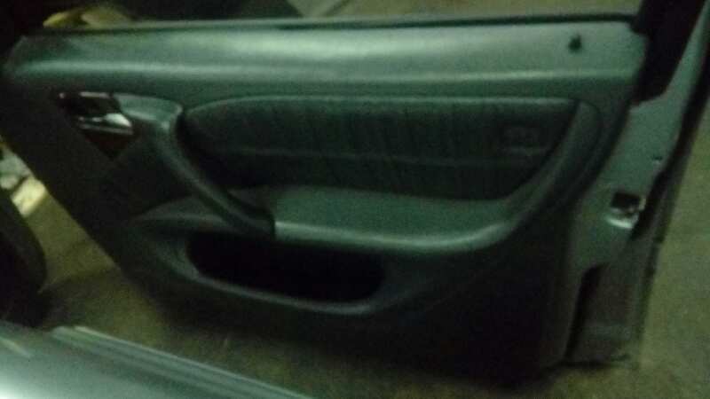 PUERTA DELANTERA DERECHA