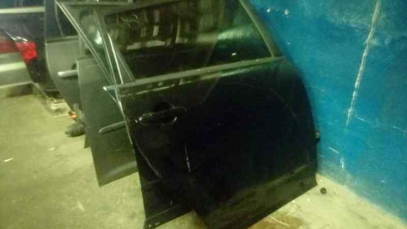 PUERTA TRASERA DERECHA