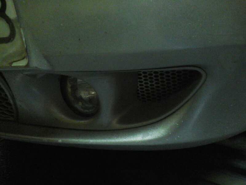 FARO ANTINIEBLA IZQUIERDO