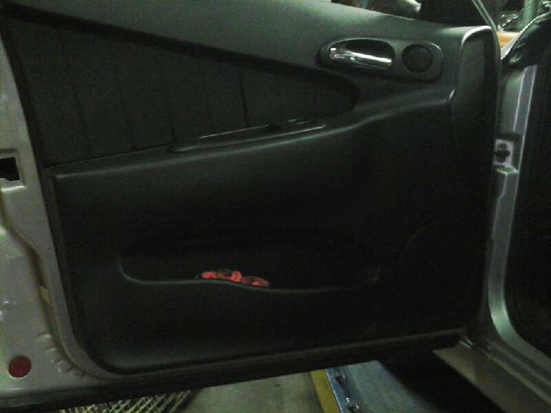 ELEVALUNAS DELANTERO IZQUIERDO