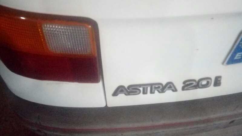 PUERTA DELANTERA IZQUIERDA