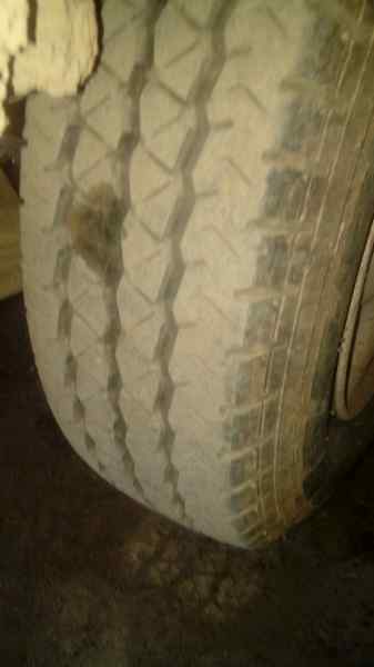 175-R149R NEUMATICO NISSAN SERENA (C23M)