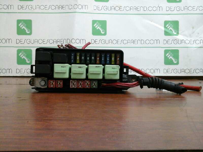 CAJA RELES - FUSIBLES