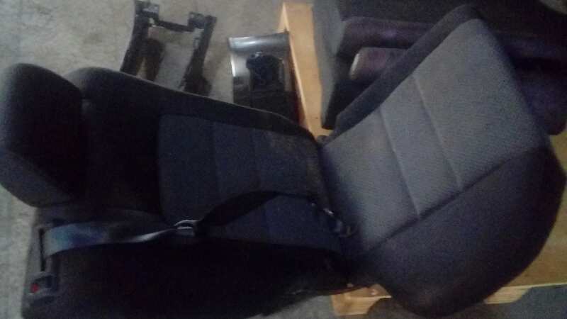 ASIENTO TRASERO MEDIO
