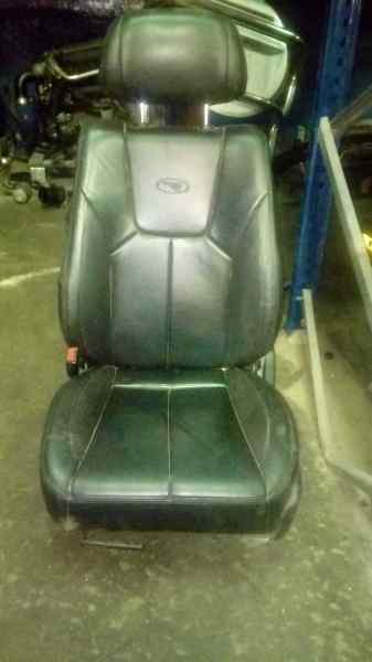 ASIENTO DELANTERO IZQUIERDO