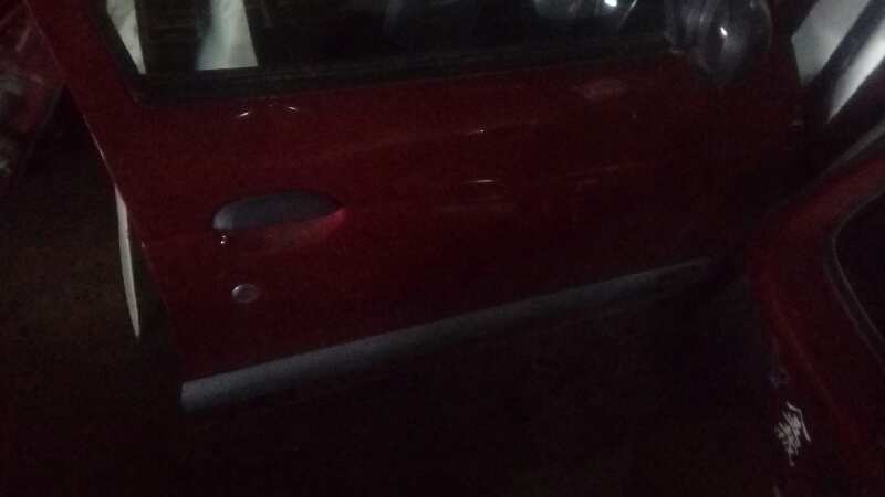 ELEVALUNAS DELANTERO DERECHO