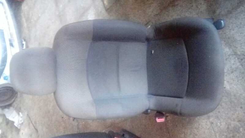 ASIENTO DELANTERO IZQUIERDO