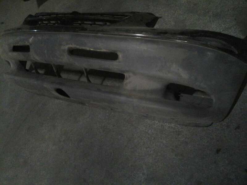 PARAGOLPES DELANTERO