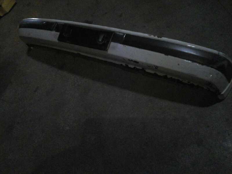 PARAGOLPES DELANTERO