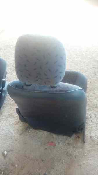 ASIENTO DELANTERO DERECHO