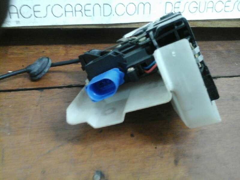 CERRADURA PUERTA TRASERA DERECHA 