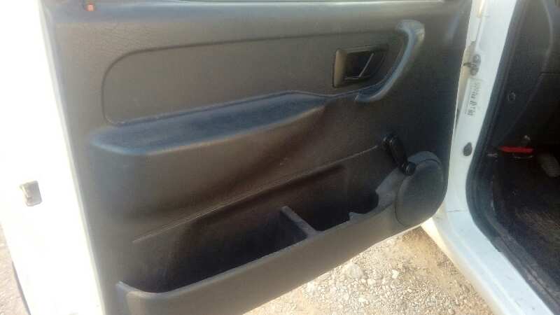 ELEVALUNAS DELANTERO DERECHO