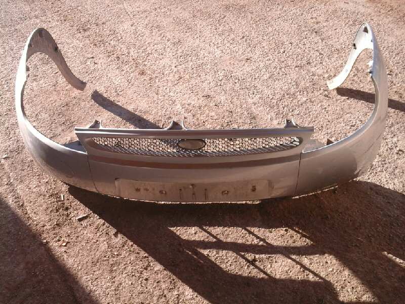 PARAGOLPES DELANTERO