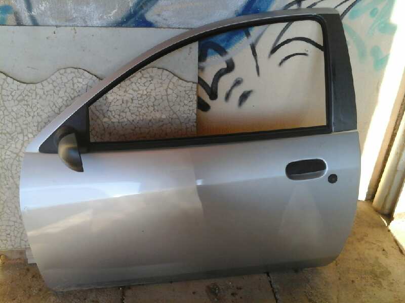 PUERTA DELANTERA IZQUIERDA