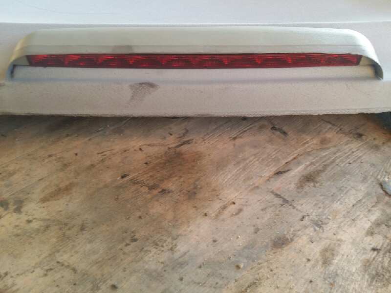 LUZ CENTRAL DE FRENO