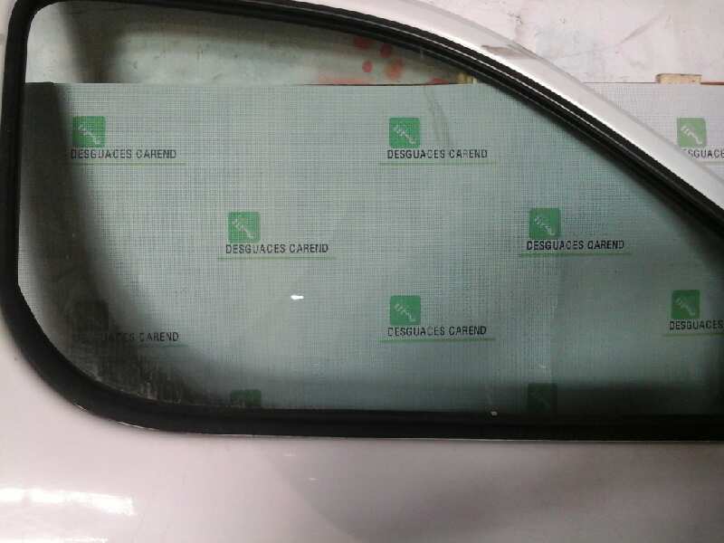 LUNA DELANTERA DERECHA