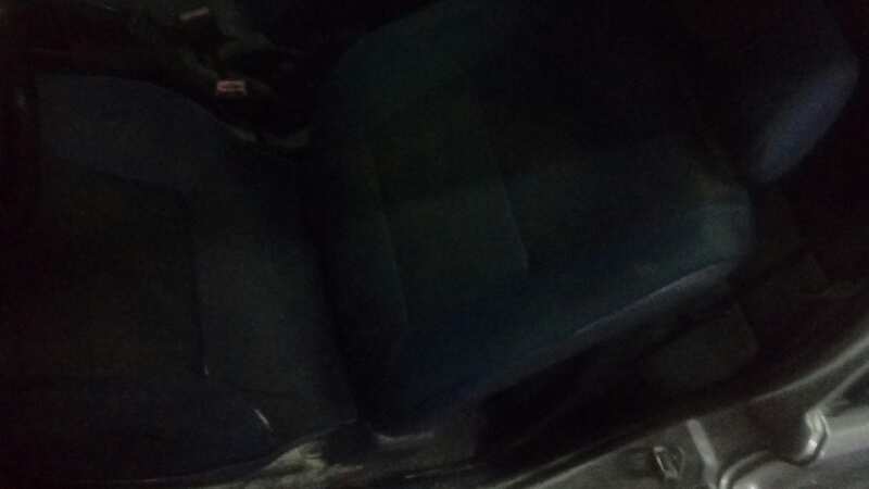 ASIENTO DELANTERO IZQUIERDO