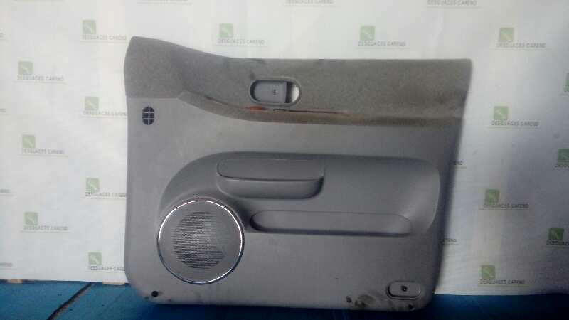 GUARNECIDO PUERTA DELANTERA DERECHA