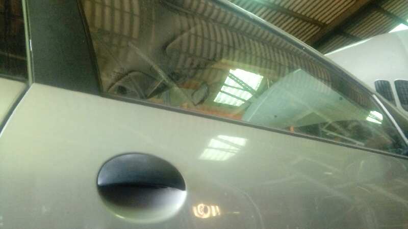 LUNA DELANTERA DERECHA