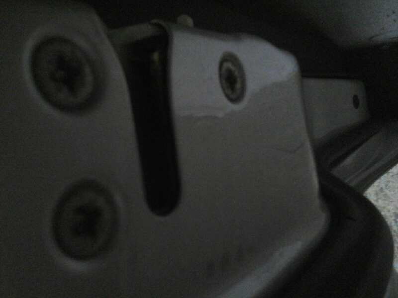 CERRADURA PUERTA TRASERA IZQUIERDA 