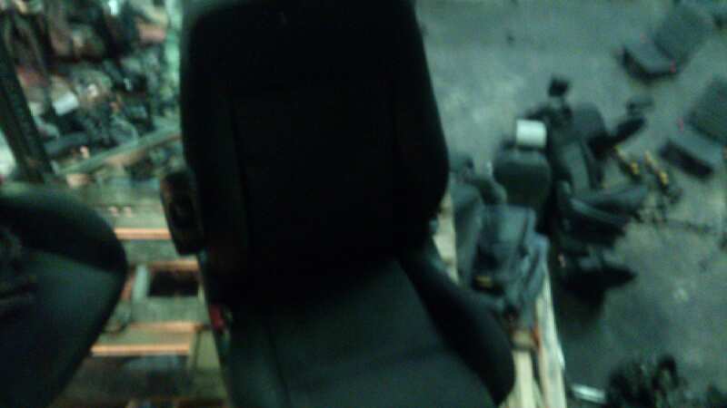 ASIENTO DELANTERO IZQUIERDO