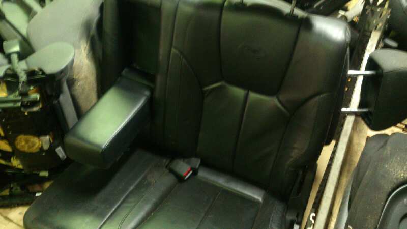 ASIENTOS TRASERO IZQUIERDO