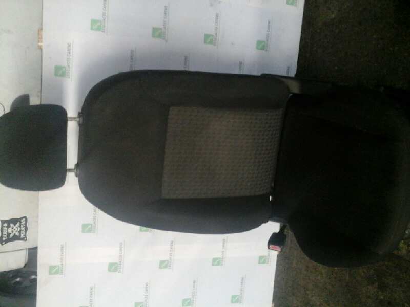 ASIENTO DELANTERO IZQUIERDO