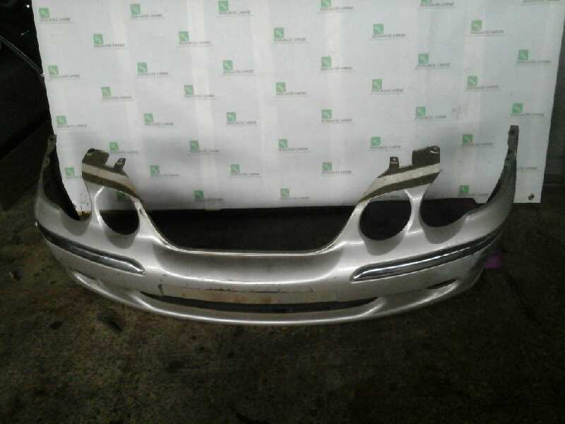 PARAGOLPES DELANTERO