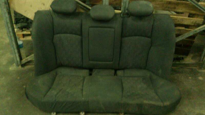 ASIENTO TRASERO MEDIO