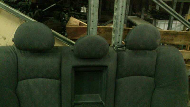 ASIENTO TRASERO MEDIO