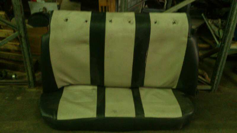 ASIENTO TRASERO MEDIO