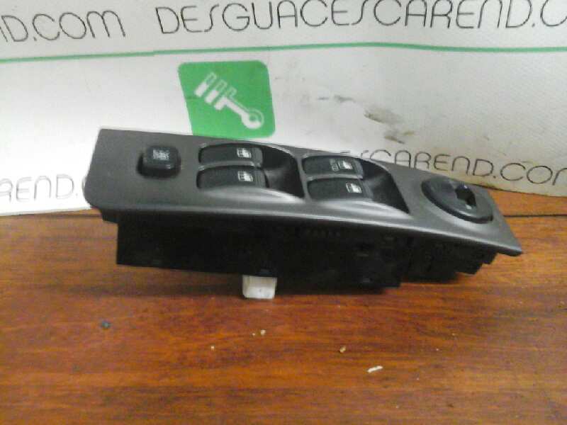 MANDO ELEVALUNAS DELANTERO IZQUIERDO 