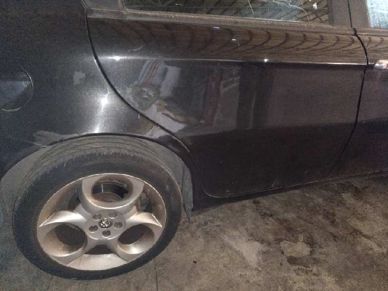 ELEVALUNAS TRASERO DERECHO