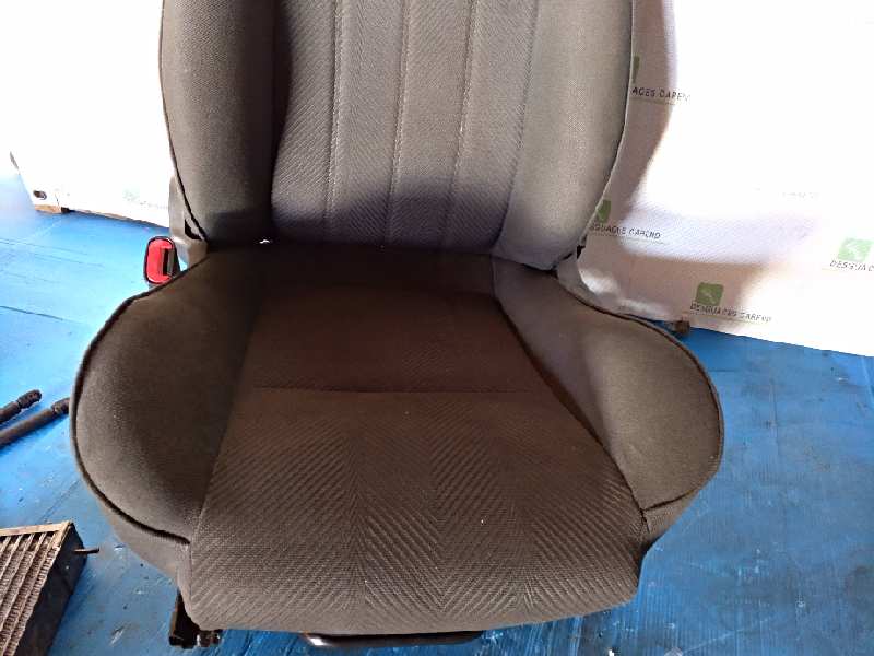 ASIENTO DELANTERO IZQUIERDO