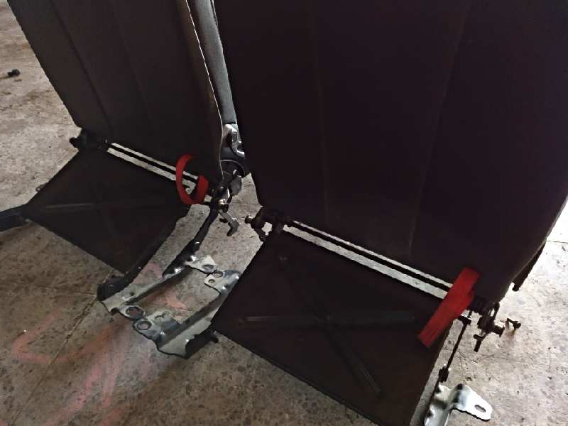 ASIENTOS TERCERA FILA