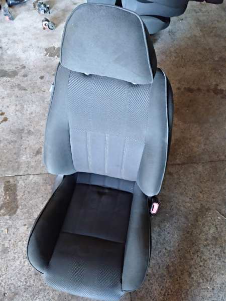 ASIENTO DELANTERO DERECHO