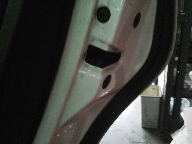 CERRADURA PUERTA TRASERA DERECHA 