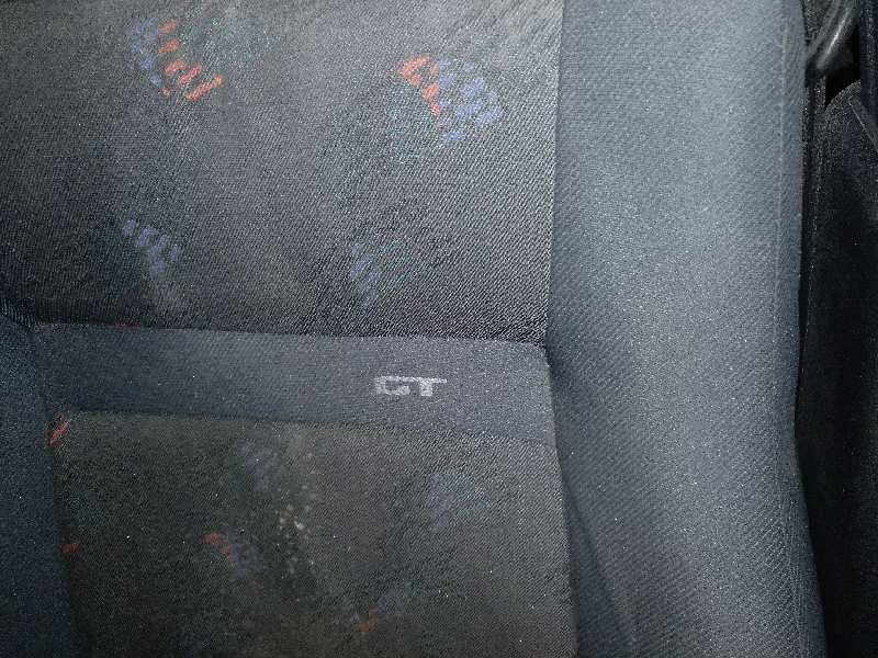 ASIENTO DELANTERO IZQUIERDO