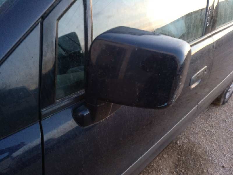 ELEVALUNAS TRASERO DERECHO