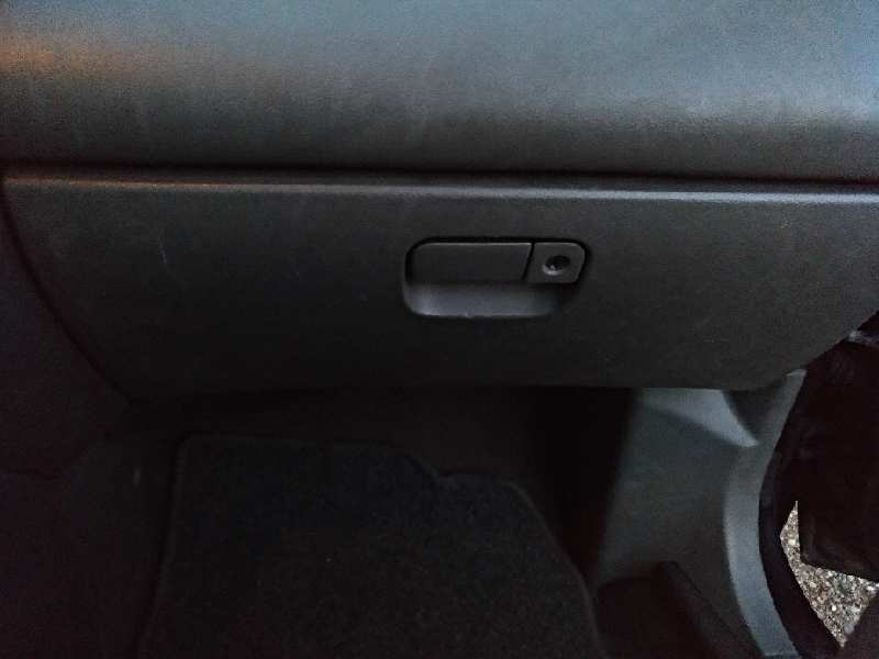 ASIENTO DELANTERO IZQUIERDO