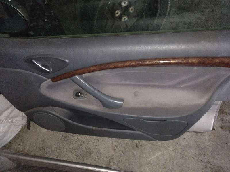 ELEVALUNAS DELANTERO DERECHO