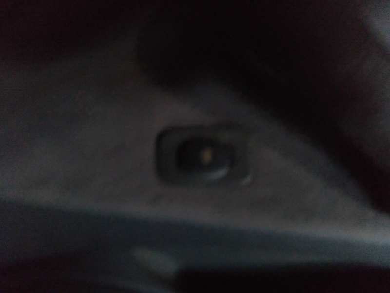 MANDO ELEVALUNAS TRASERO DERECHO