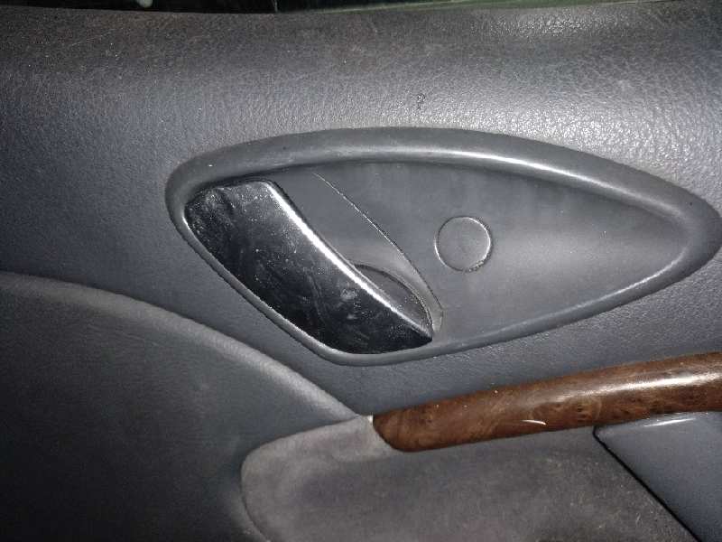 MANETA INTERIOR DELANTERA DERECHA