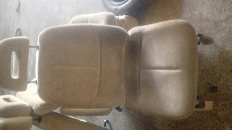 ASIENTO DELANTERO IZQUIERDO