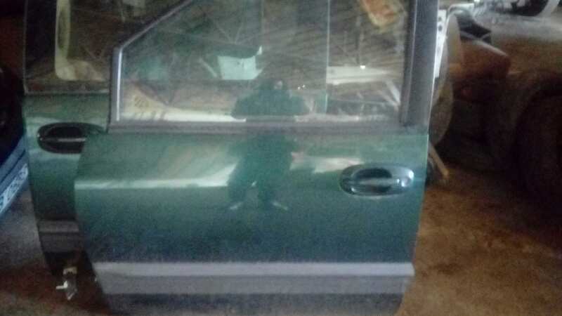 PUERTA DELANTERA IZQUIERDA