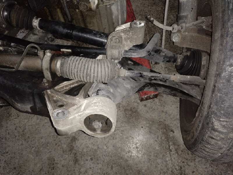 BRAZO SUSPENSION INFERIOR DELANTERO DERECHO