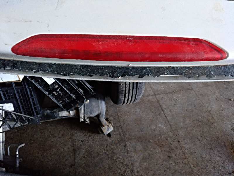 LUZ CENTRAL DE FRENO