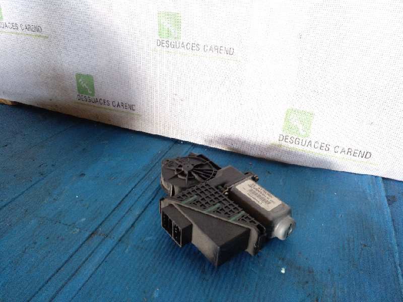 MOTOR ELEVALUNAS DELANTERO DERECHO