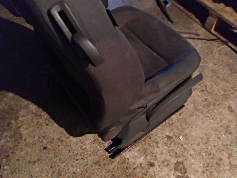 ASIENTO DELANTERO DERECHO