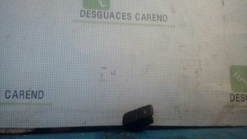 MANDO ELEVALUNAS DELANTERO DERECHO